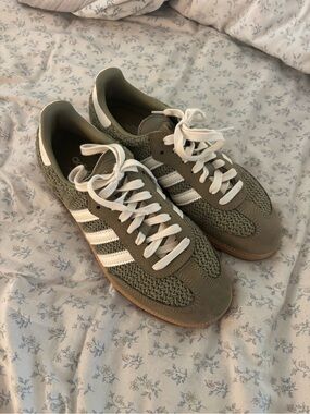 Adidas Samba OG Crochet Olive Green Sneakers Women’s Size 9